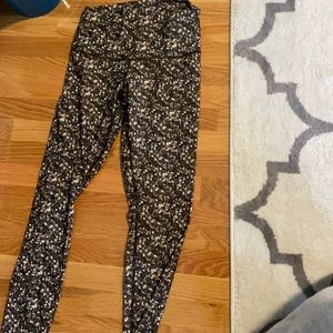 Lululemon lightweight leggings